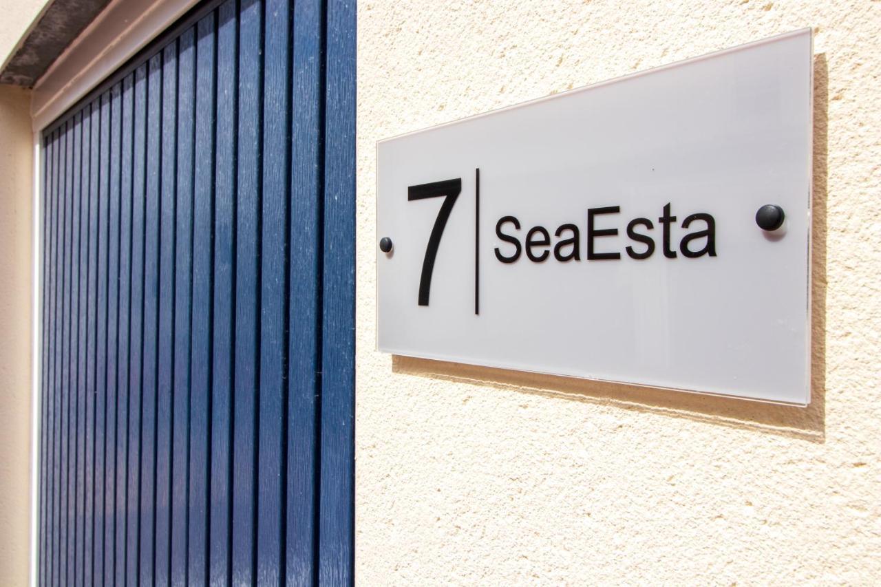Seaesta- Luxury Family Home, Short Walk To Harbour Torquay