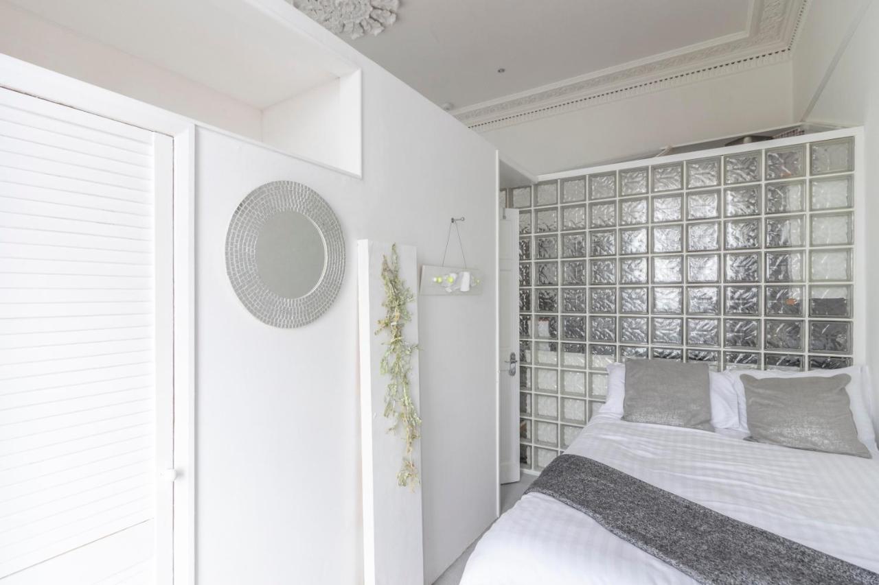 Seaview Regency Apartment