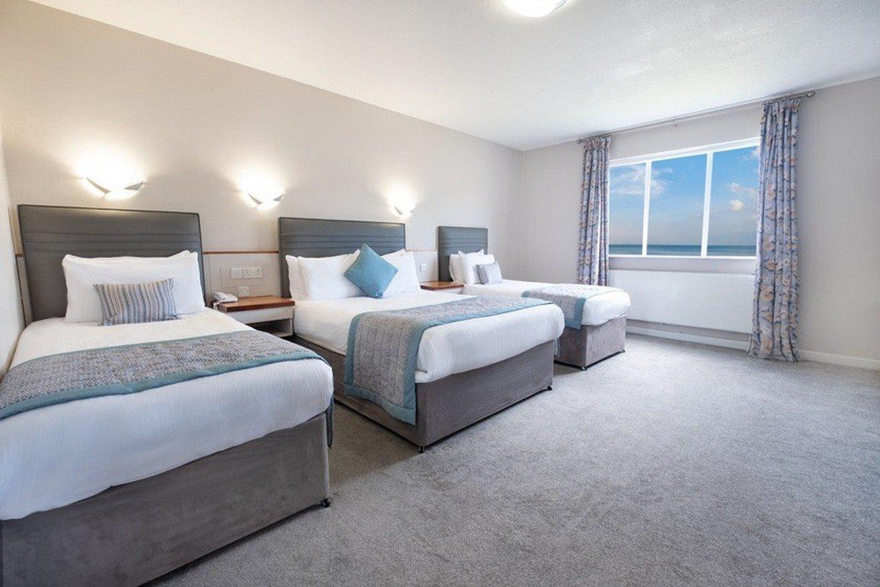 Livermead Cliff 3*