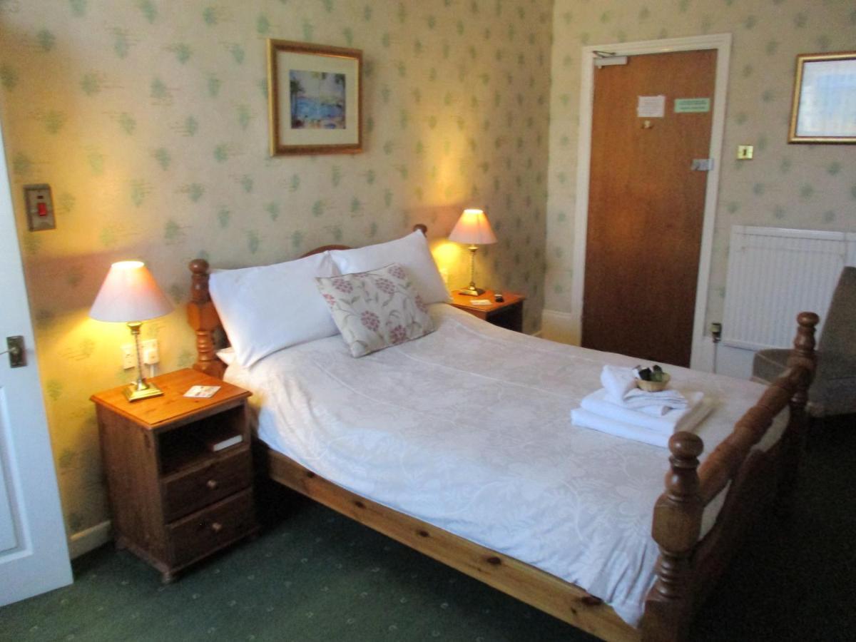 Bed & Breakfast Ashwood Grange 4*