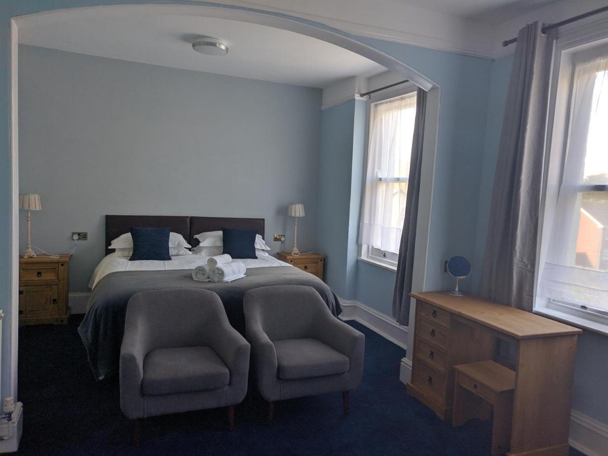 The Shirley Bed & Breakfast 4*