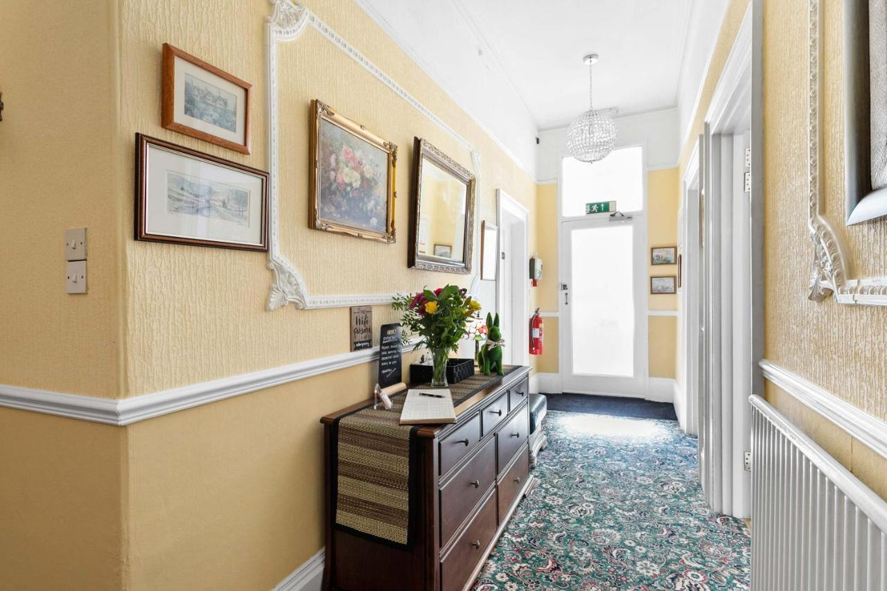 Melba House (adults Only) Bed & Breakfast