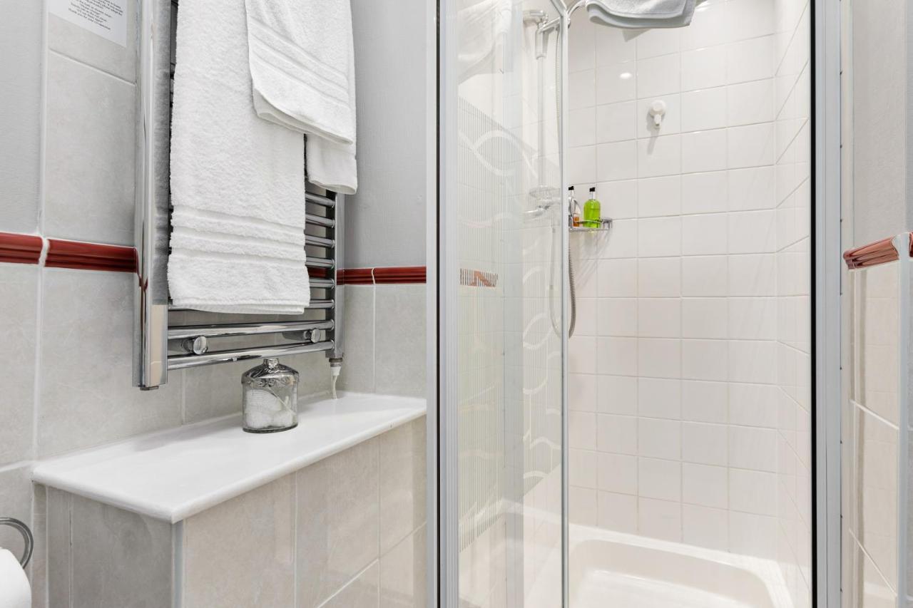 Melba House (adults Only) Bed & Breakfast