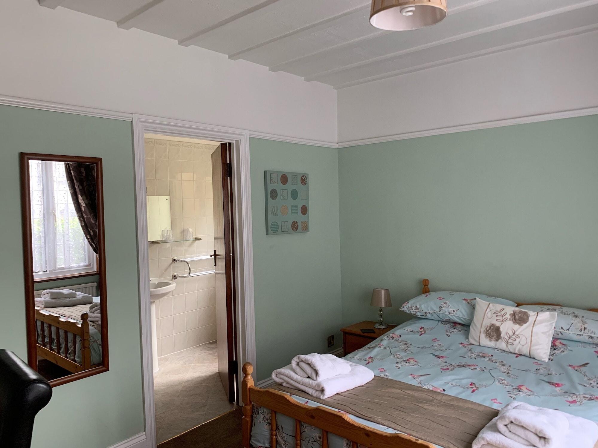 Burleigh House , A Cosy Retreat In Agatha Christie's Hometown 4*