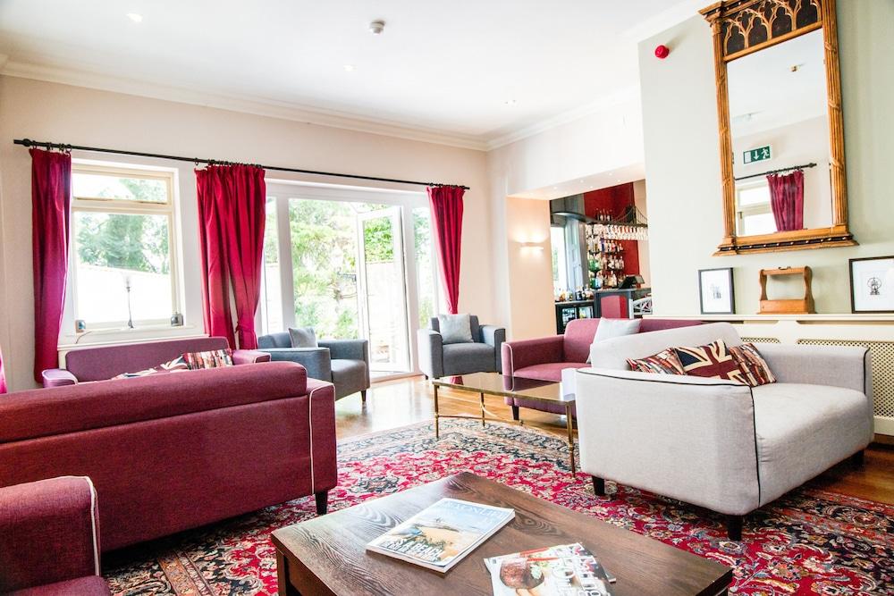 Orestone Manor Hotel 4*