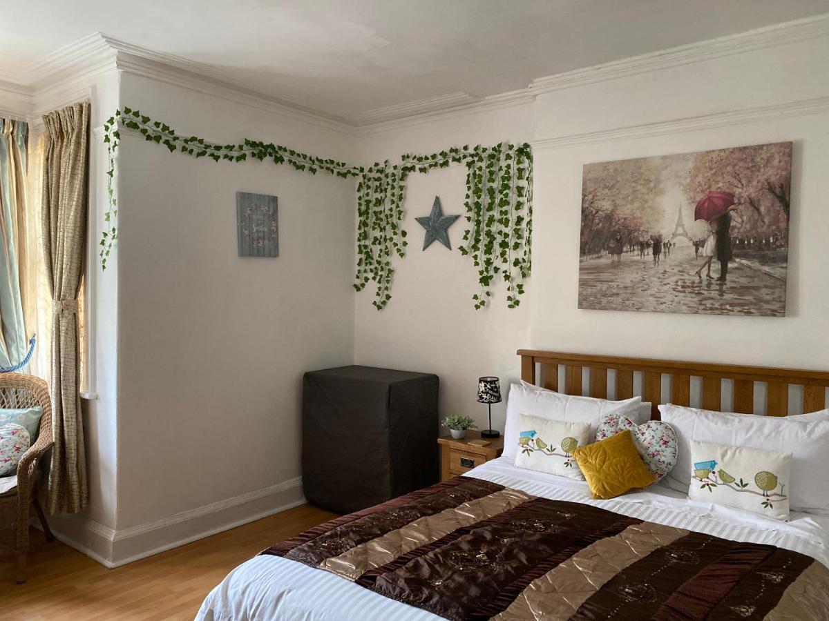 The Palms Guest house 3*