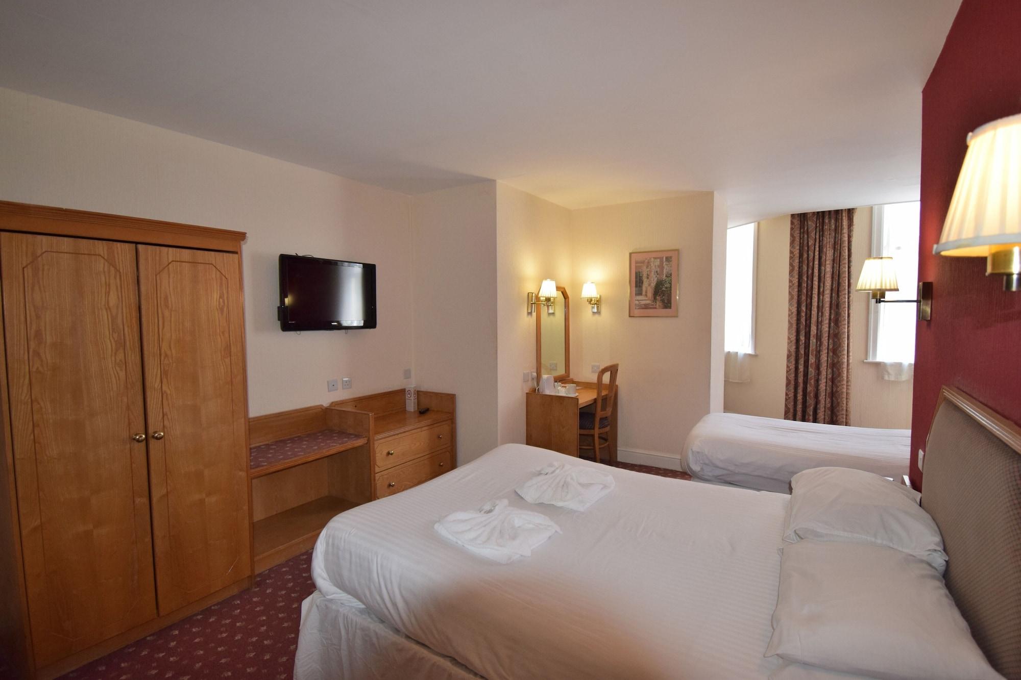 Riviera 3*