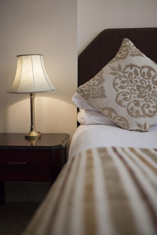 Abbey Sands Hotel 3*