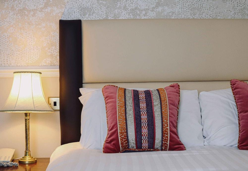Abbey Sands Hotel