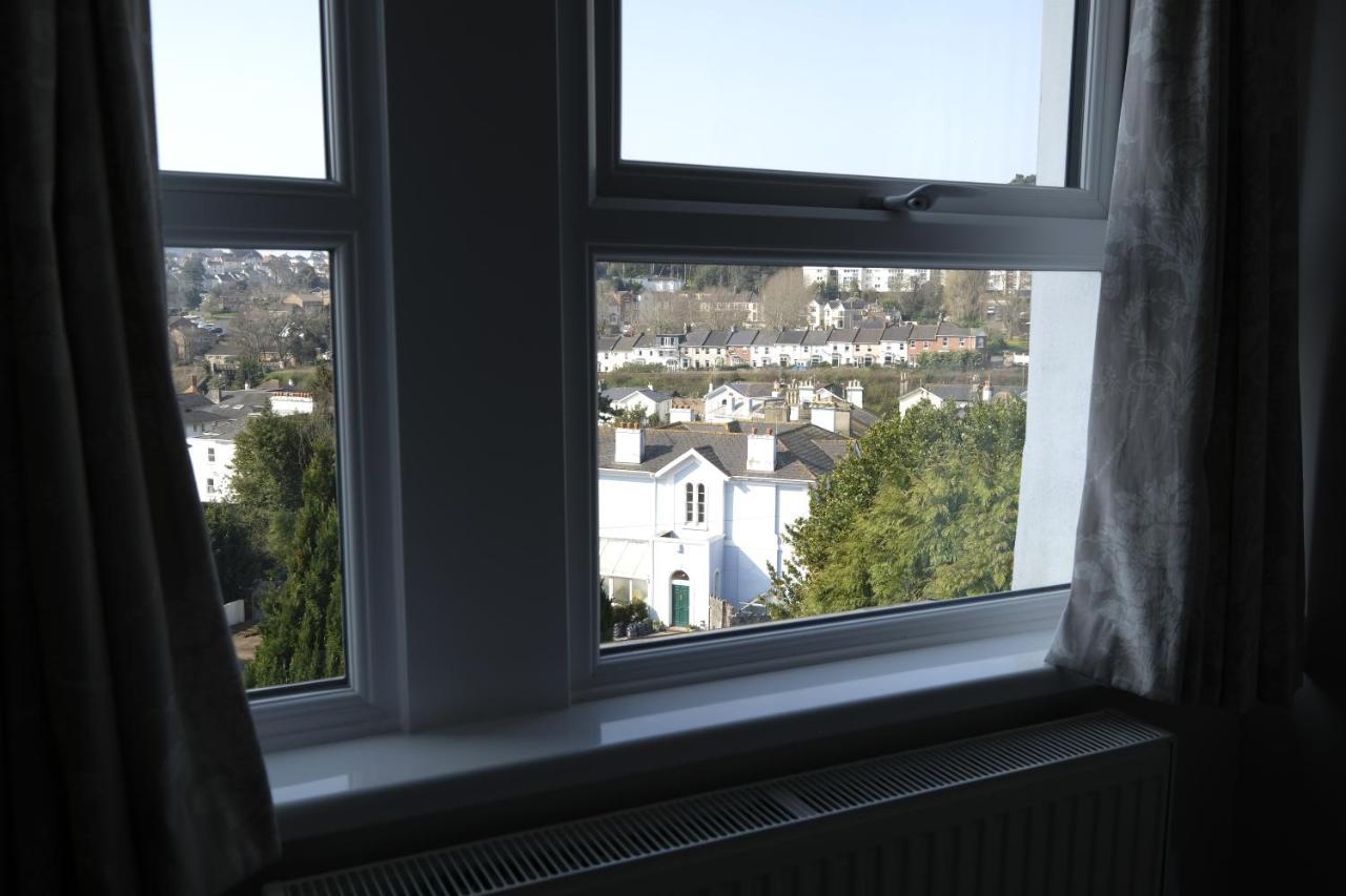 Heathcliff House Exclusively For Adults Free Large Carpark Guest house