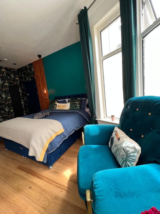 Flamingo Guest house