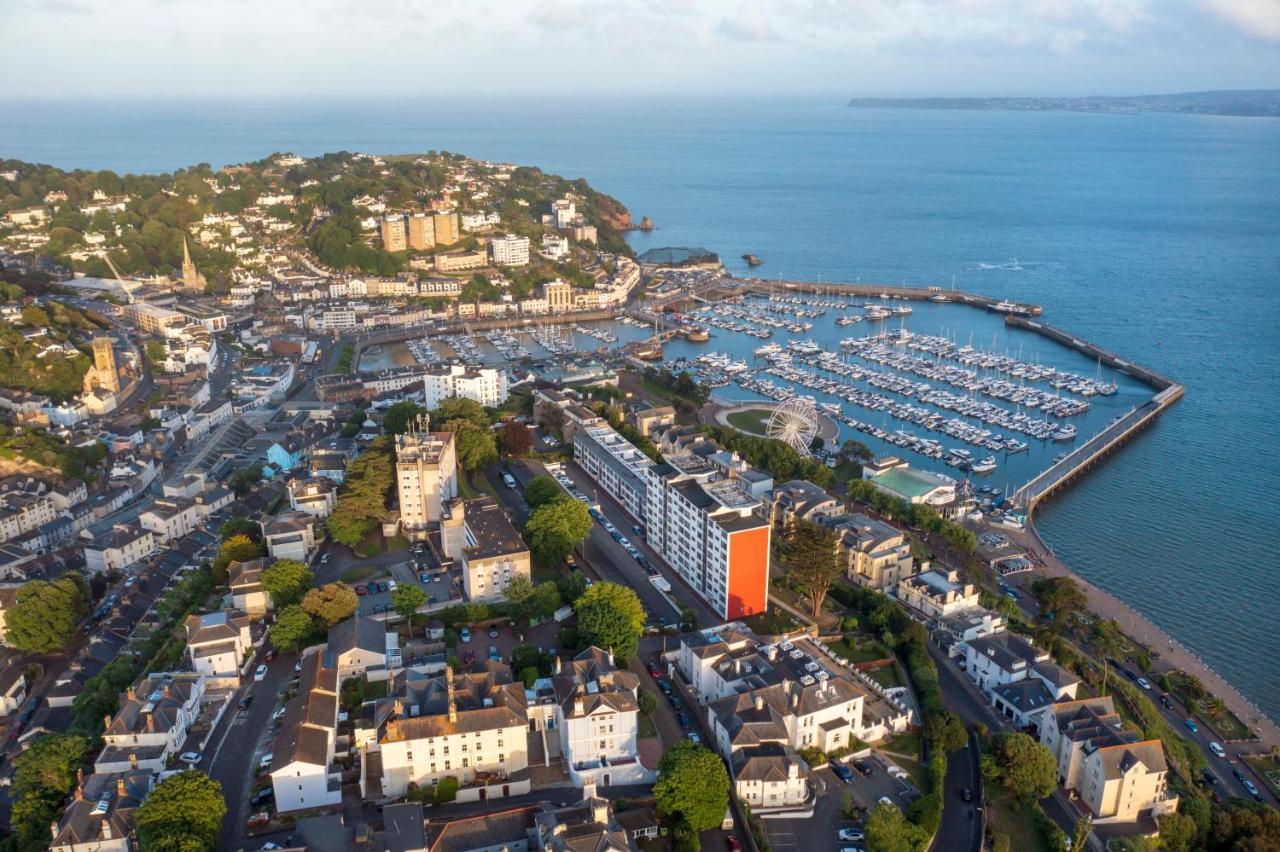 Seaesta- Luxury Family Home, Short Walk To Harbour Holiday home Torquay