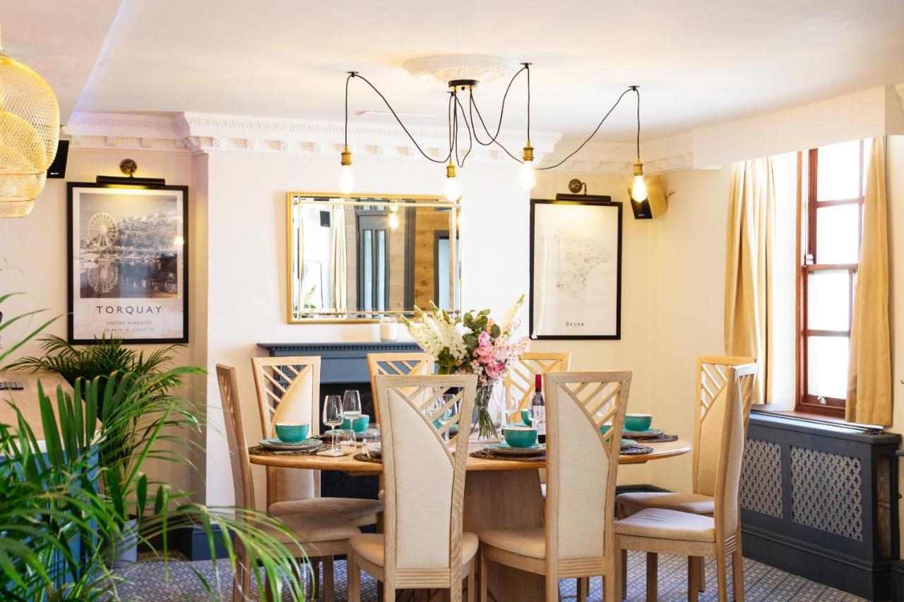 Cosy Open Plan Harbourside With Superking Beds, Wood Burning Stove And Bar Holiday home *