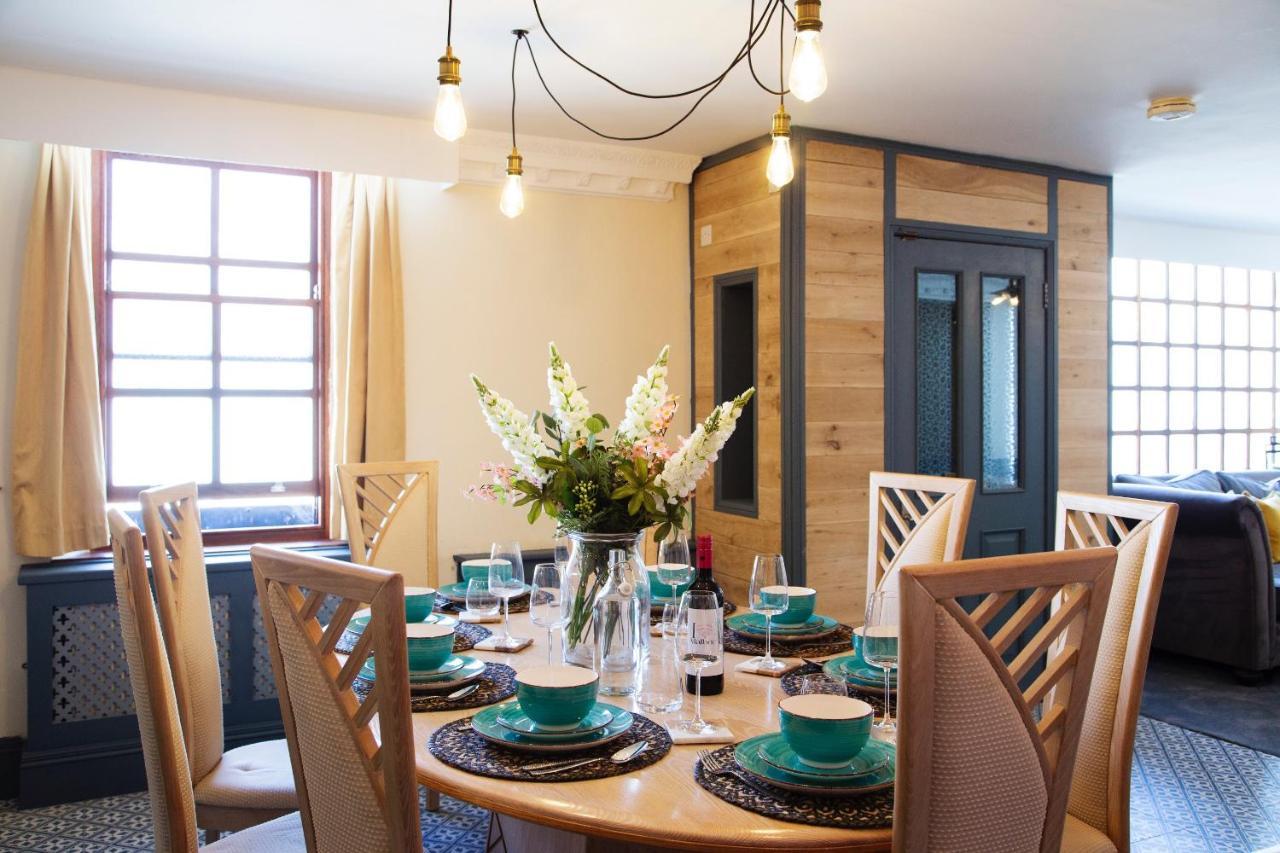 Cosy Open Plan Harbourside With Superking Beds, Wood Burning Stove And Bar Torquay