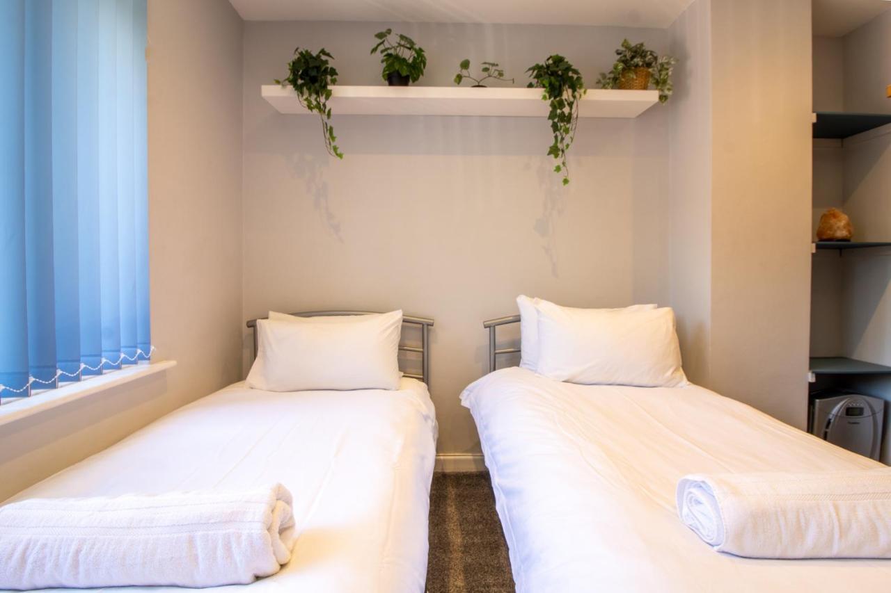 Shakespeare House-stylish Home, Modern Comforts Casa de férias