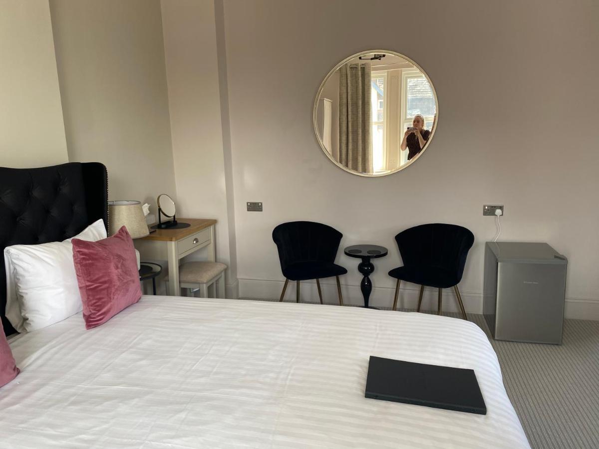 The Rosewood * Torquay