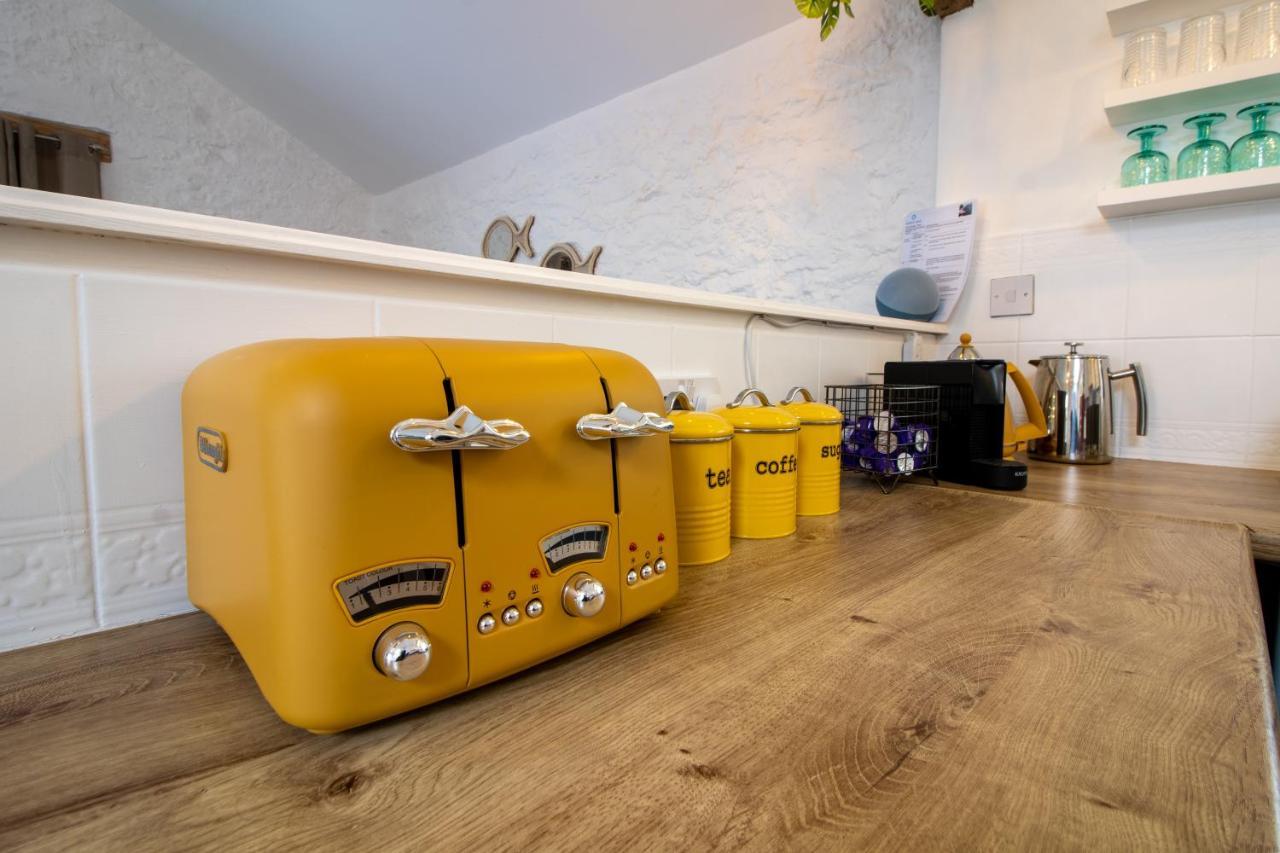 Holiday home Cozy, Chic, Dairy Near To & Shops- Parking *