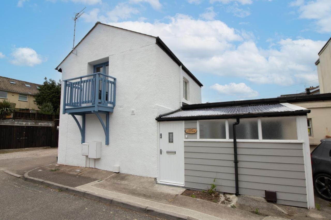 Cozy, Chic, Dairy Near To & Shops- Parking * Torquay
