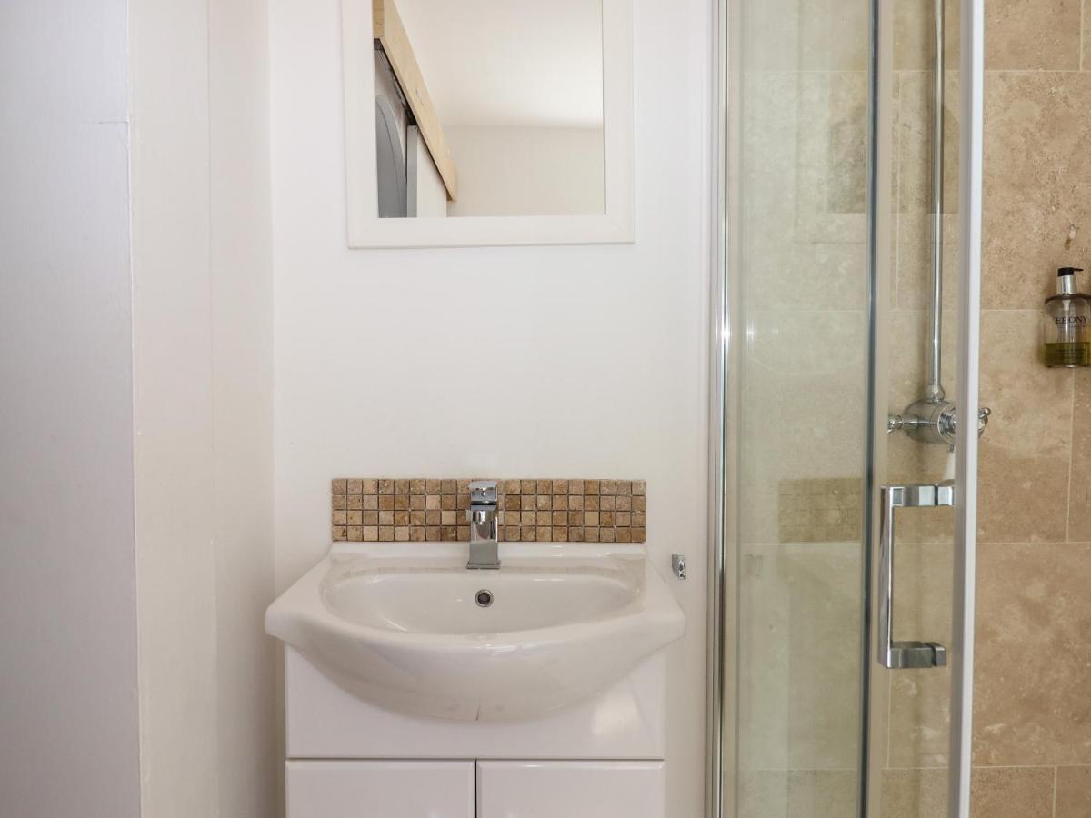 Apartment At Morningside Torquay