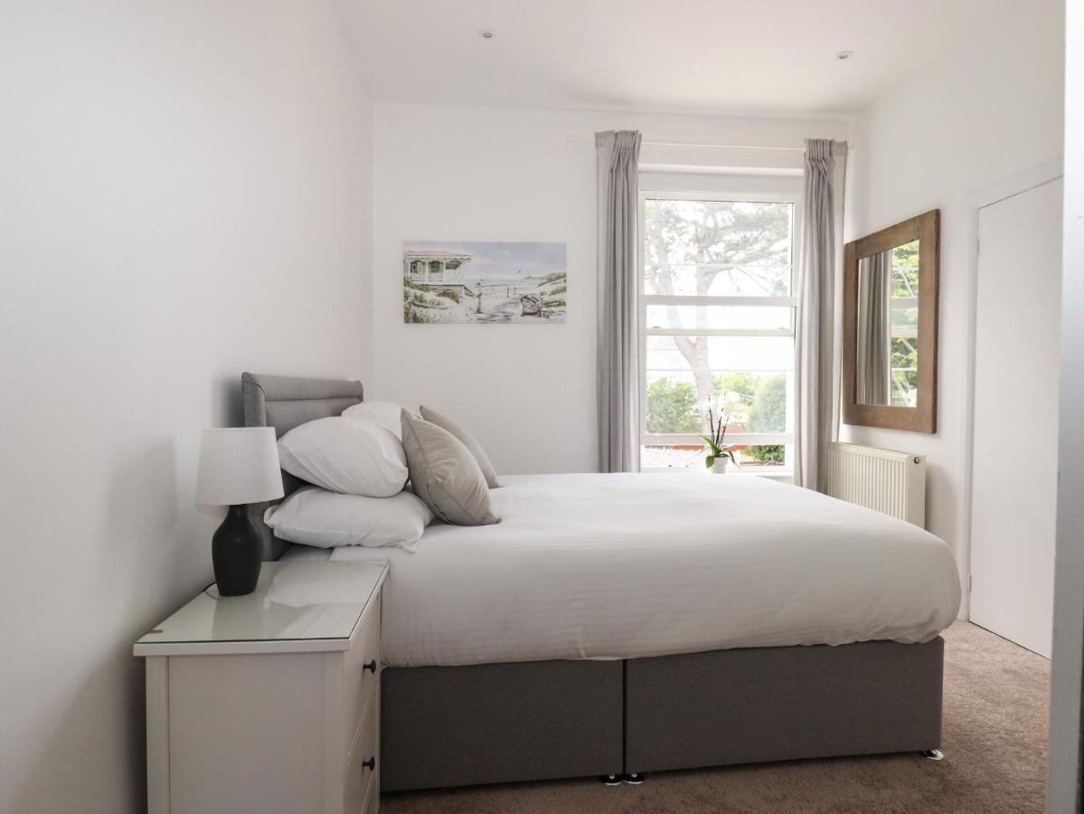 Apartment At Morningside *