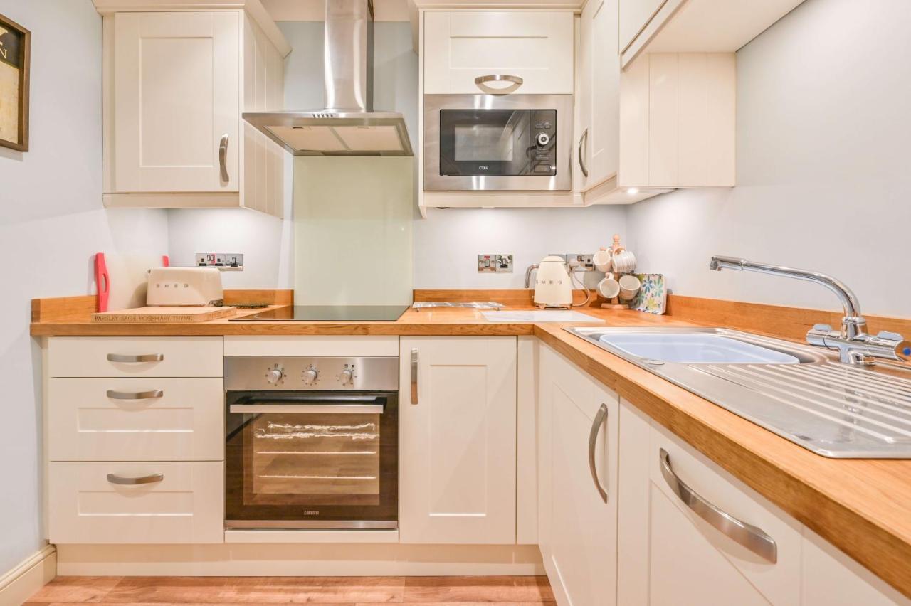Muntham Luxury Apartment