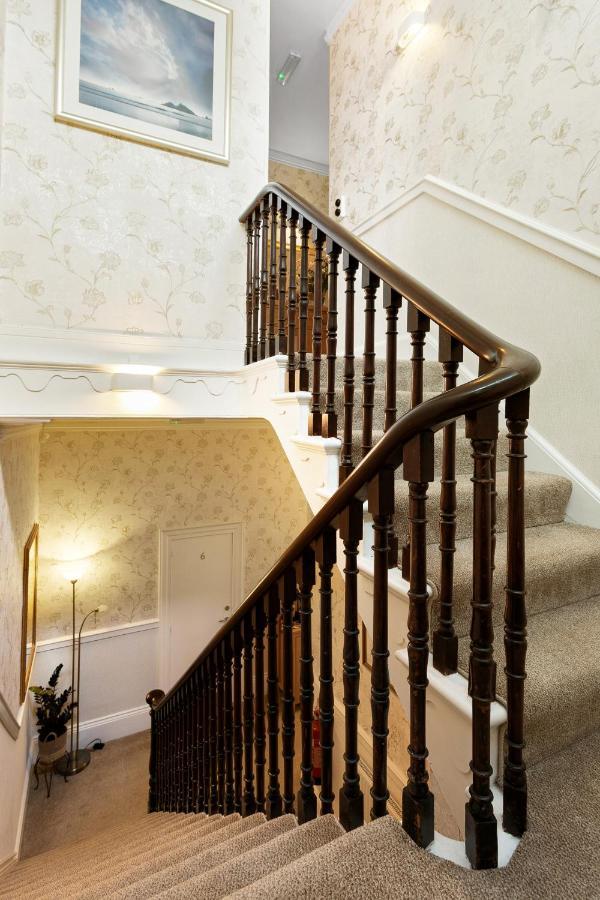 Kings Guest house 4*