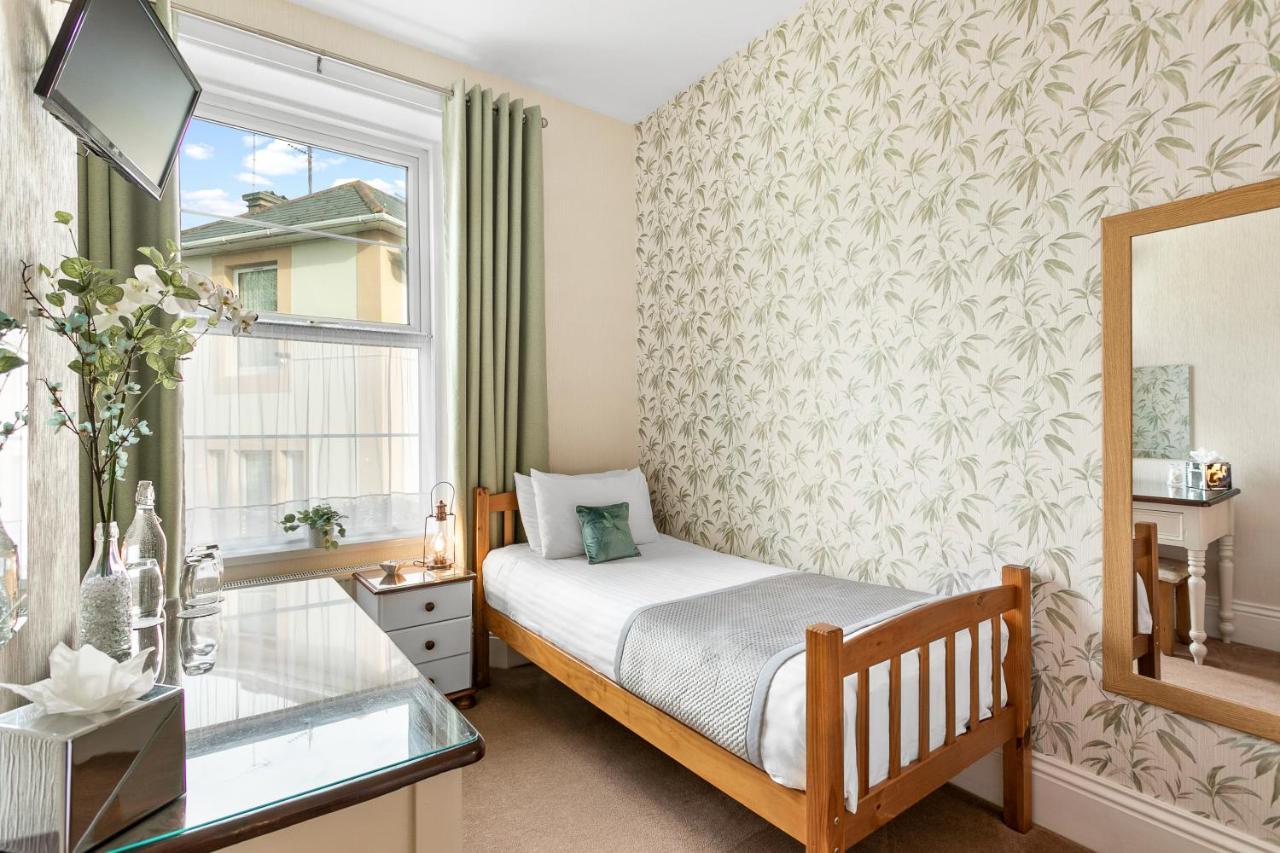 Kings Guest house 4*