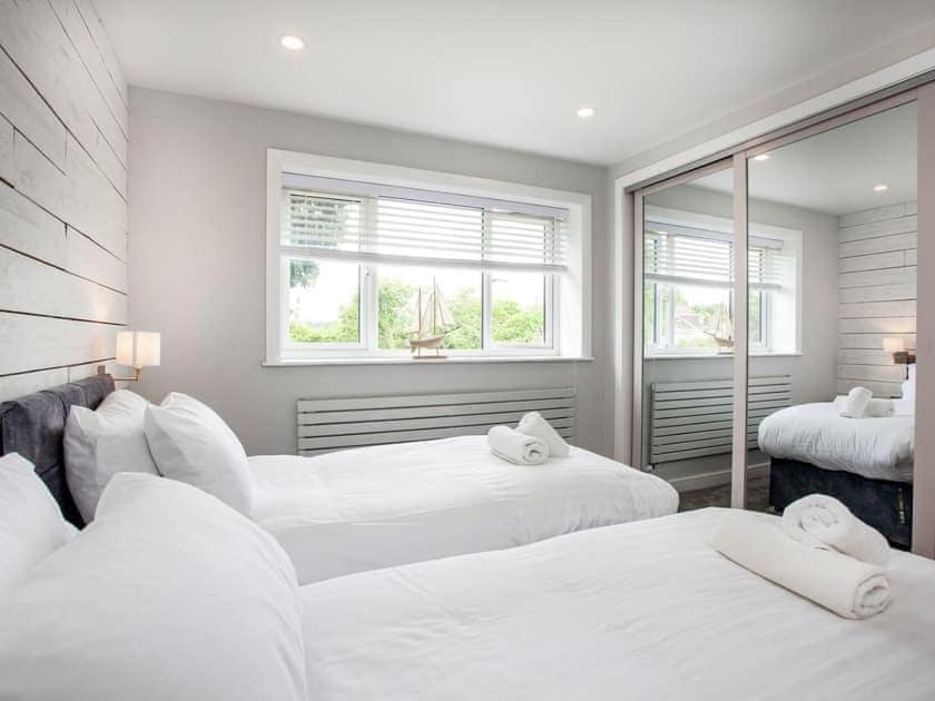 Honeybrook - Detached * Torquay