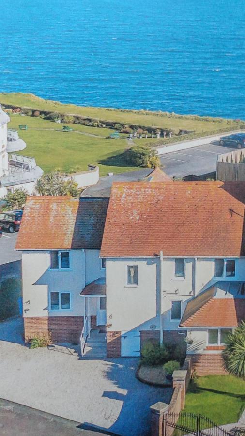 Cliff Court * Torquay