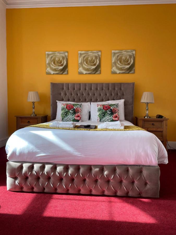 Hudson Guest house 4*