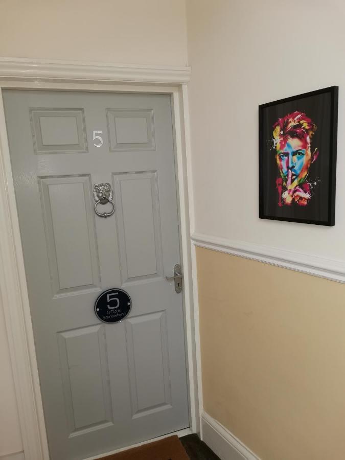 Upmarket 2 Bedroom With Sea Views Torquay