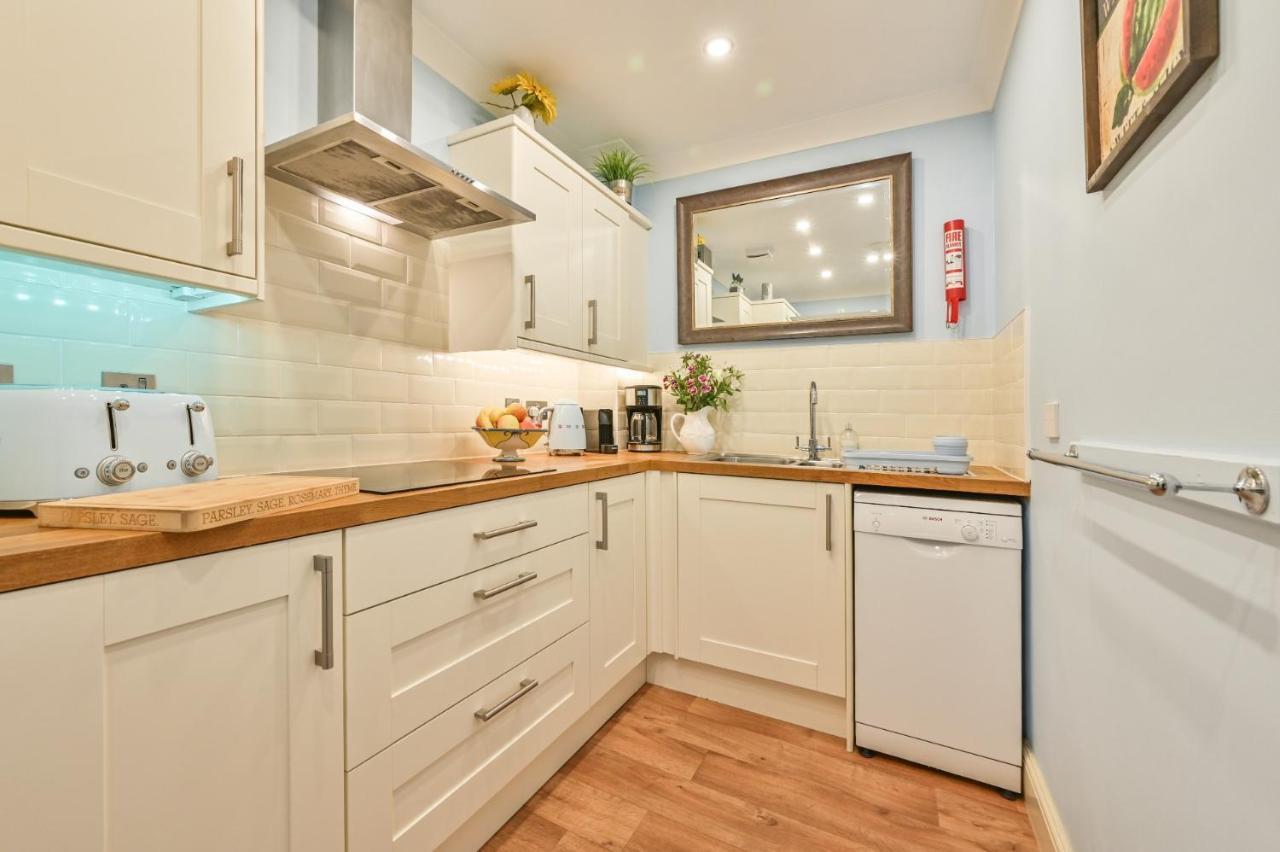 Muntham Luxury Apartment