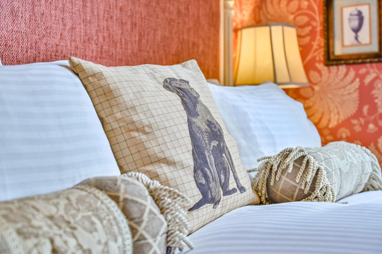 Muntham Luxury