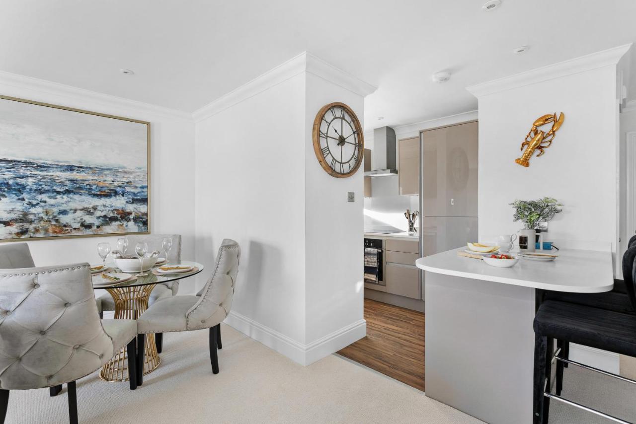 The Seaview Suite'S At The Corbyn Apartments *