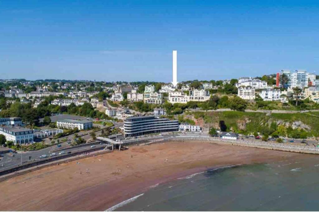 Pittman A Luxury Sea View
