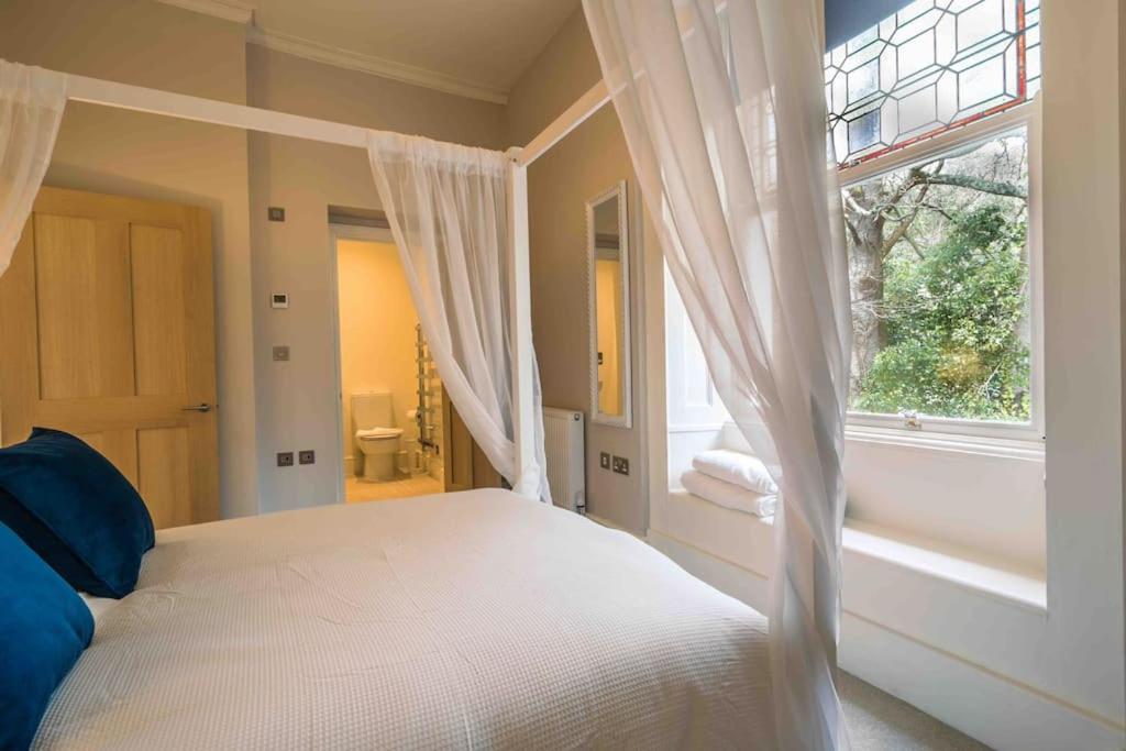 Beautiful Side Apartment