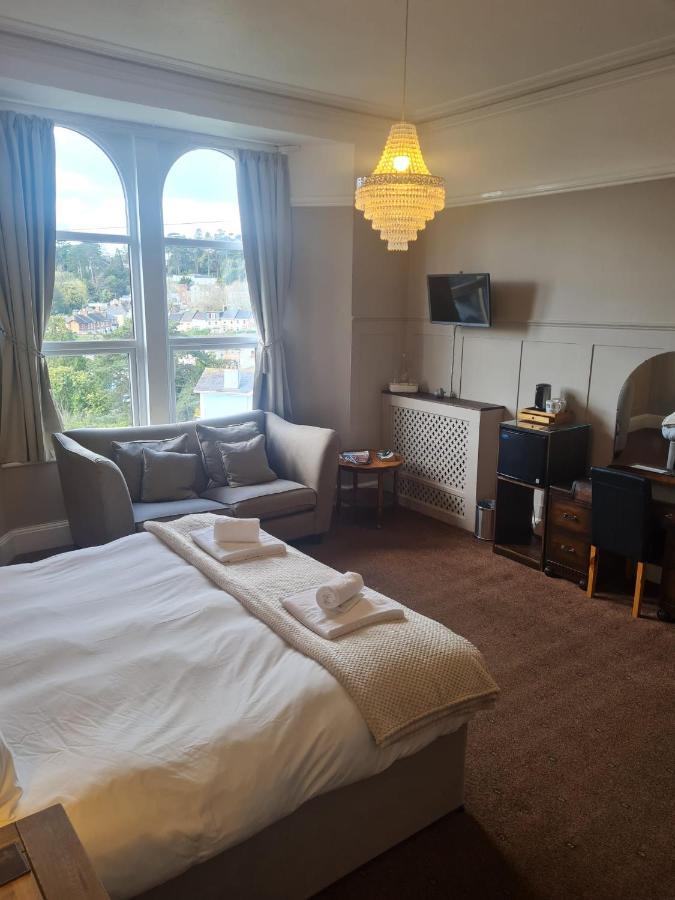 Heathcliff House Exclusively For Adults Free Large Carpark Guest house