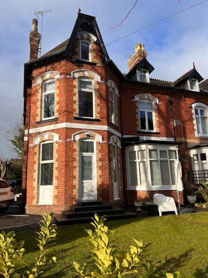 Corner Guest house