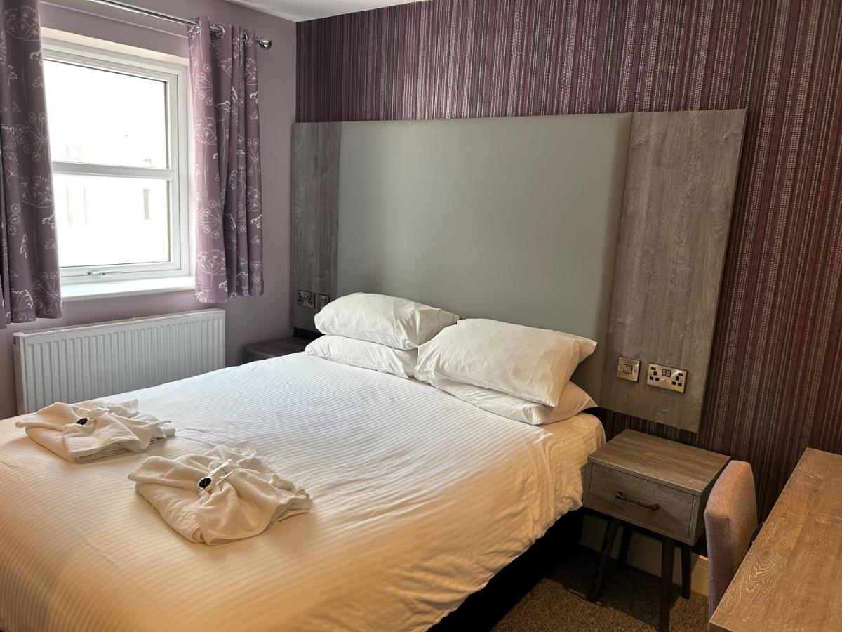Riviera 3* Torquay