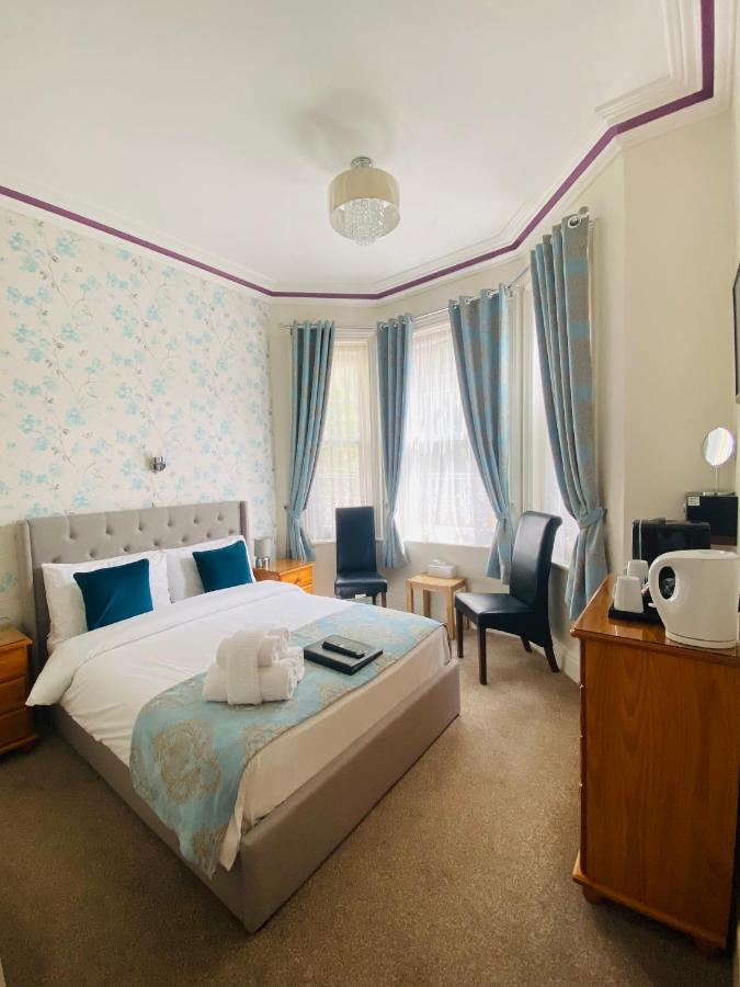 Coastal Waters 4* Torquay