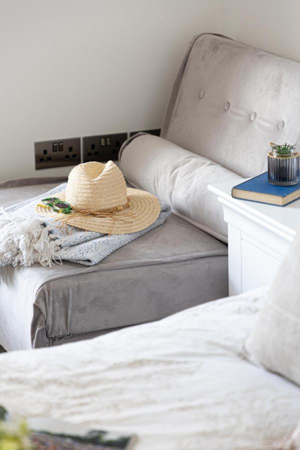 Rutland Heights Apartment
