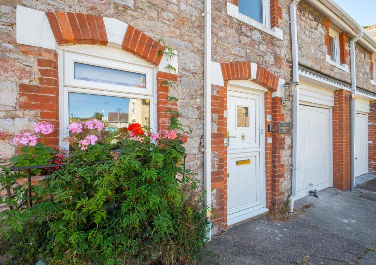 Honey Mews Holiday home