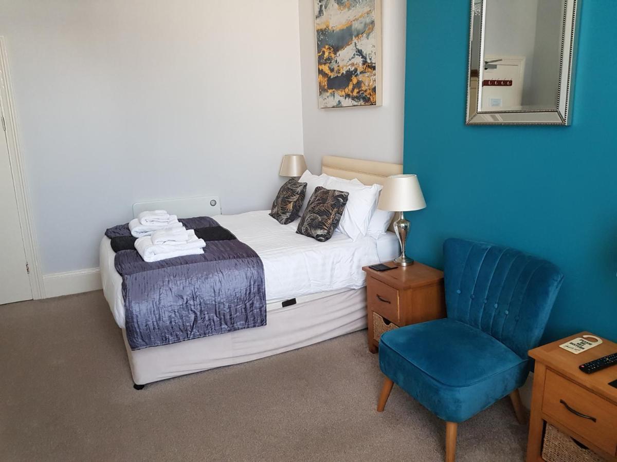 Barclay Court Torquay