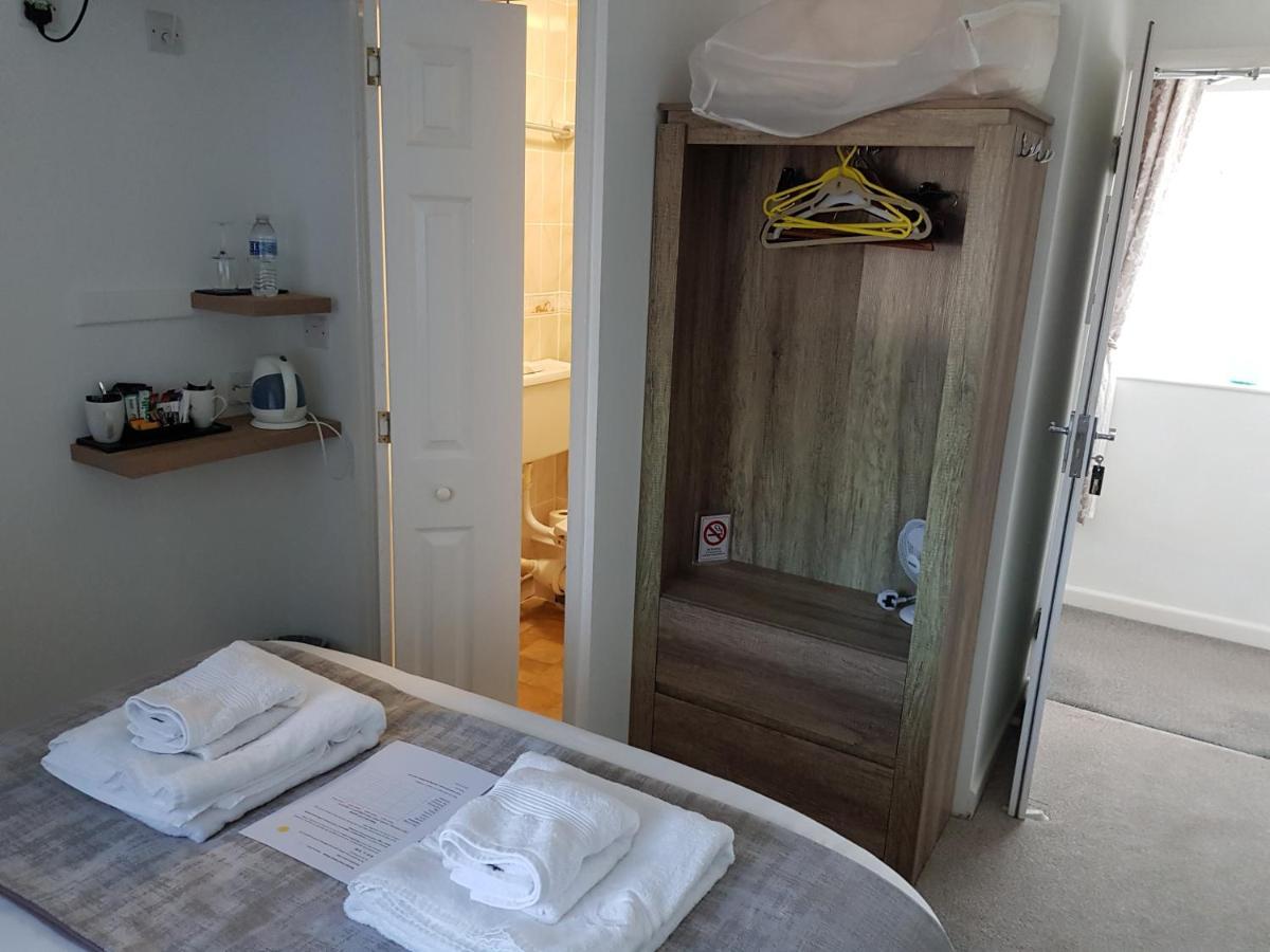 Guest house Barclay Court 4*