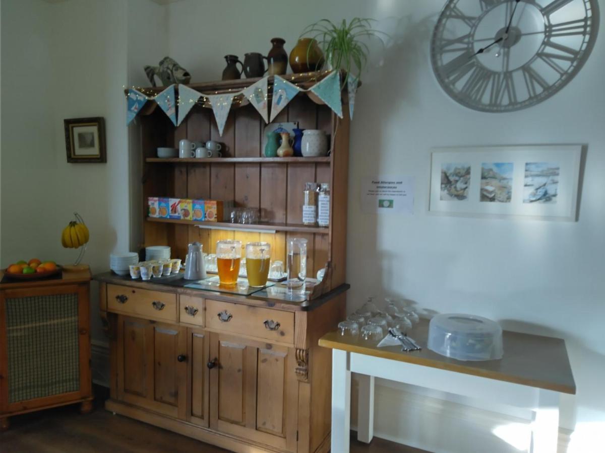 Barclay Court Guest house 4*