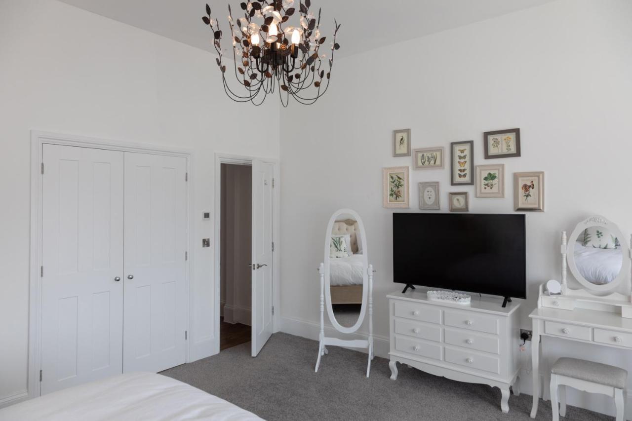 Rutland Heights Apartment