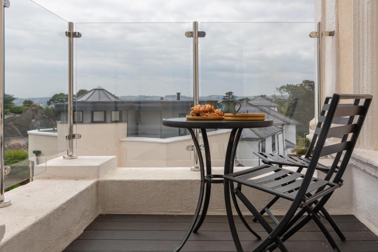 Rutland Heights Apartment