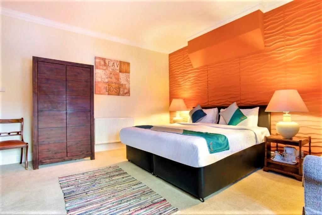 Yardley Manor Hotel 4*