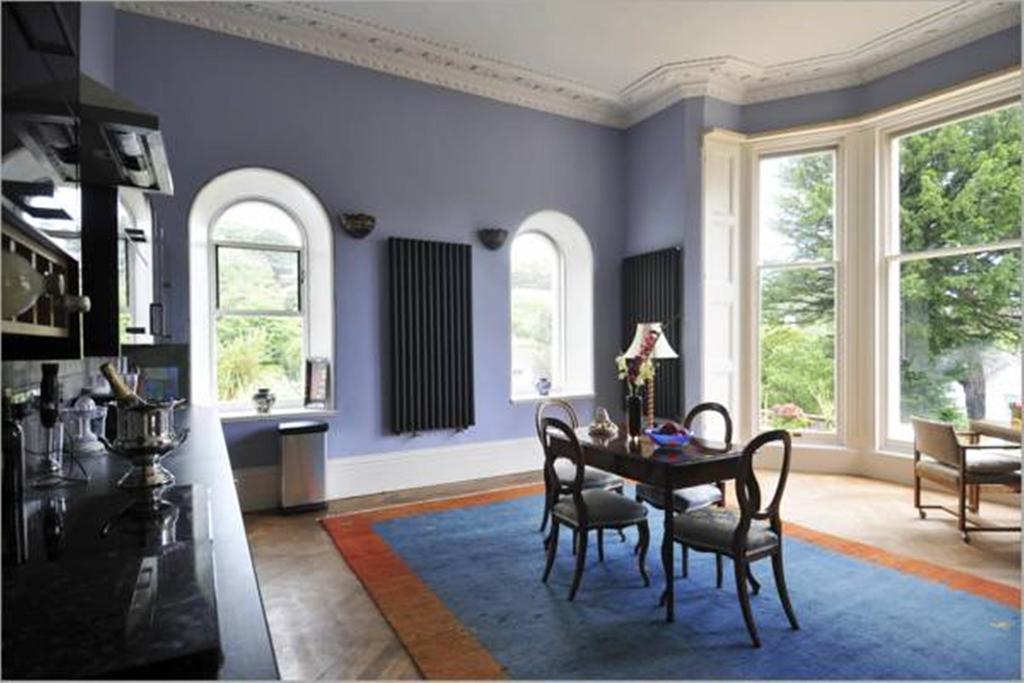 Aparthotel Delamere Court