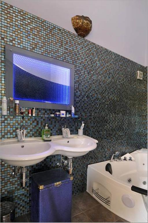 Aparthotel Delamere Court 4*